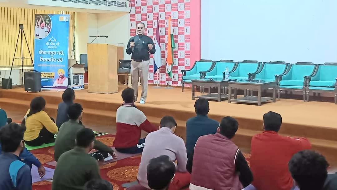 ਤਣਾਅ, ਮਾਨਸਿਕ ਥਕਾਵਟ ਅਤੇ ਇਨਸੌਮਨੀਆ ਵਰਗੀਆਂ ਬਿਮਾਰੀਆਂ ਦਾ ਹੱਲ ਯੋਗ ਰਾਹੀਂ ਸੰਭਵ - ਯੋਗੀ ਉਦੈ